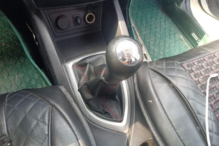 Used CHANGAN KAICHENG Oushang A600 2020 1.5L Manual Entrepreneurial Model Gear Lever