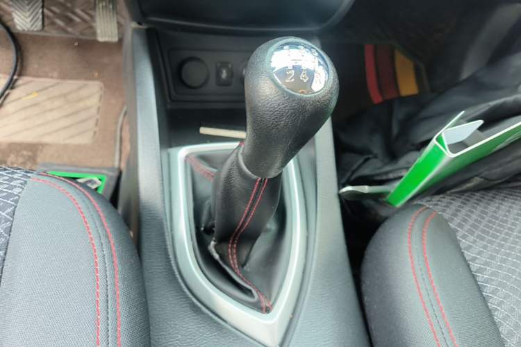 Used CHANGAN KAICHENG Oushang A600 2020 1.5L Manual Entrepreneurial Model Gear Lever