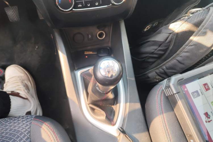 Used CHANGAN KAICHENG Oushang A600 2020 1.5L Manual Entrepreneurial Model Gear Lever