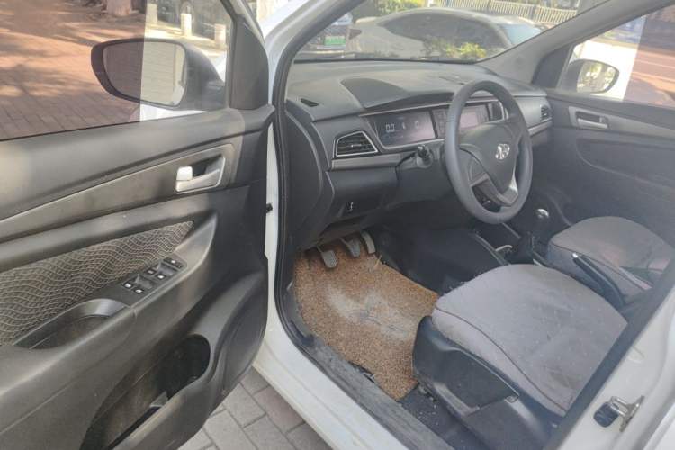 Used CHANGAN KAICHENG Oushang A600 2020 1.5L Manual Entrepreneurial Model Interior 3