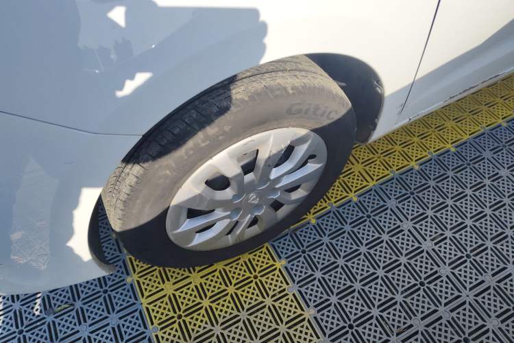 Used CHANGAN KAICHENG Oushang A600 2020 1.5L Manual Entrepreneurial Model Left Front Wheel Hub