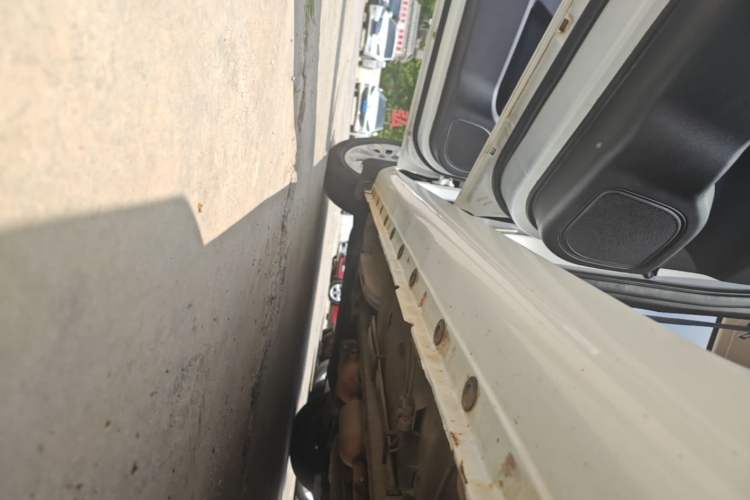 Used CHANGAN KAICHENG Oushang A600 2020 1.5L Manual Entrepreneurial Model Left Side Sill