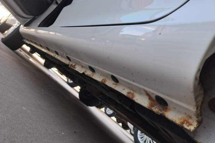 Used CHANGAN KAICHENG Oushang A600 2020 1.5L Manual Entrepreneurial Model Left Side Sill