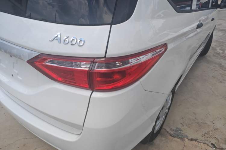 Used CHANGAN KAICHENG Oushang A600 2020 1.5L Manual Entrepreneurial Model Right Rear Taillight