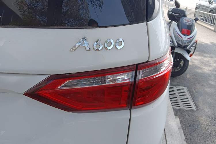 Used CHANGAN KAICHENG Oushang A600 2020 1.5L Manual Entrepreneurial Model Right Rear Taillight