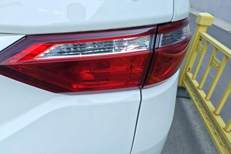 Used CHANGAN KAICHENG Oushang A600 2020 1.5L Manual Entrepreneurial Model Right Rear Taillight