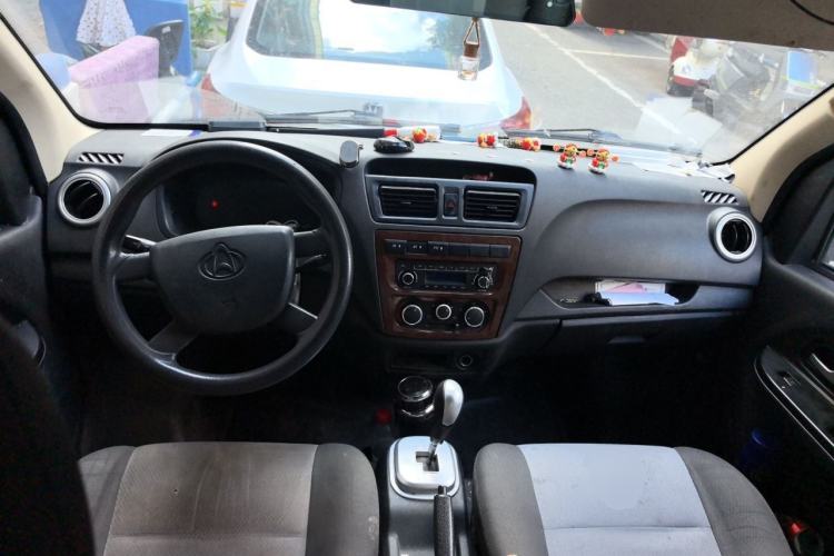 Used CHANGAN KAICHENG Ruixing EM60 2021 Pure Electric Van Transporter 60kW Center Console