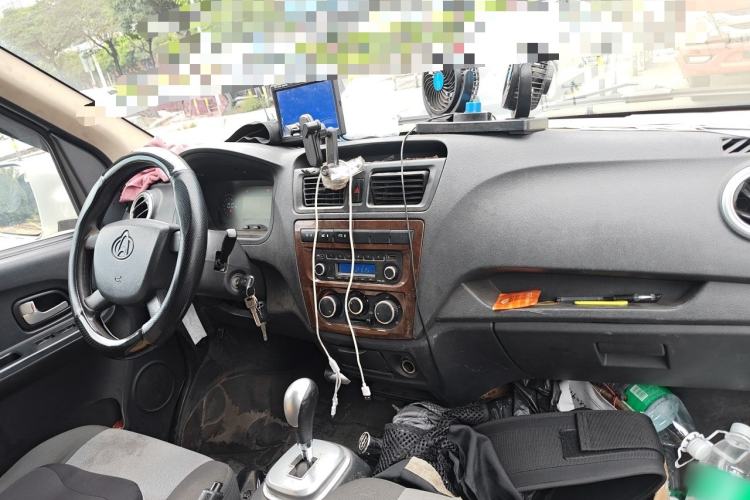 Used CHANGAN KAICHENG Ruixing EM60 2021 Pure Electric Van Transporter 60kW Center Console