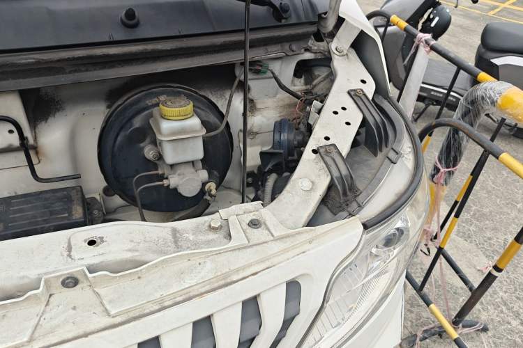 Used CHANGAN KAICHENG Ruixing EM60 2021 Pure Electric Van Transporter 60kW Engine Bay Left