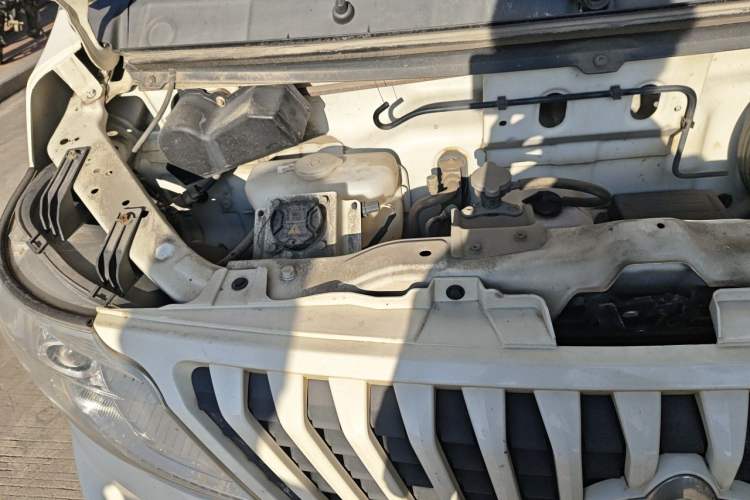 Used CHANGAN KAICHENG Ruixing EM60 2021 Pure Electric Van Transporter 60kW Engine Bay Right