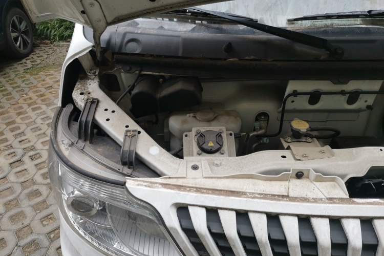Used CHANGAN KAICHENG Ruixing EM60 2021 Pure Electric Van Transporter 70kW Engine Bay Right