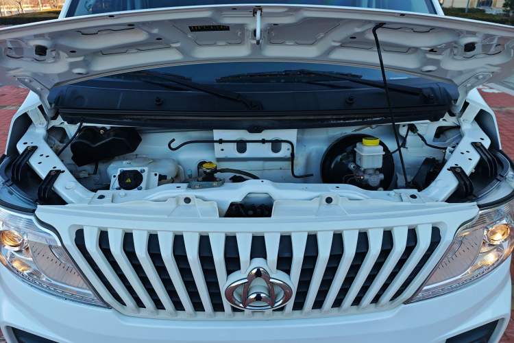 Used CHANGAN KAICHENG Ruixing EM60 2021 Pure Electric Van Transporter 60kW Engine Bay