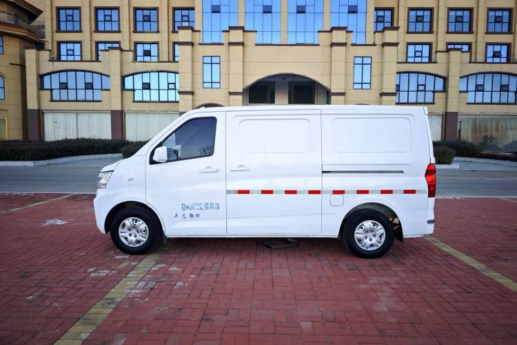 Used CHANGAN KAICHENG Ruixing EM60 2021 Pure Electric Van Transporter 60kW Exterior 5