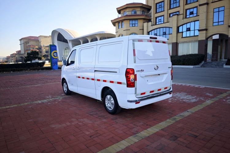 Used CHANGAN KAICHENG Ruixing EM60 2021 Pure Electric Van Transporter 60kW Exterior 8