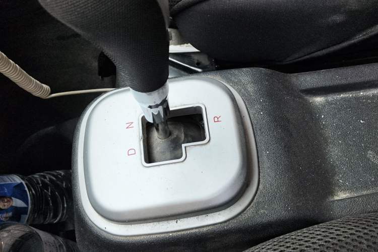 Used CHANGAN KAICHENG Ruixing EM60 2021 Pure Electric Van Transporter 60kW Gear Lever