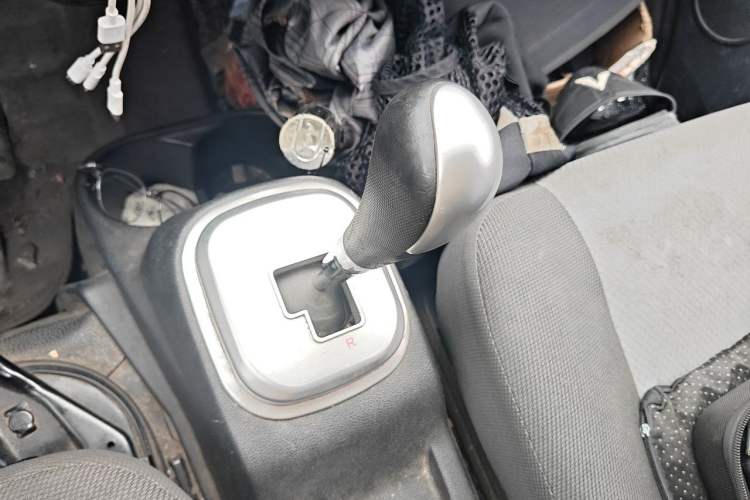 Used CHANGAN KAICHENG Ruixing EM60 2021 Pure Electric Van Transporter 60kW Gear Lever