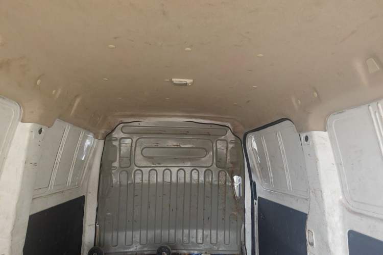 Used CHANGAN KAICHENG Ruixing EM60 2021 Pure Electric Van Transporter 60kW Headliner