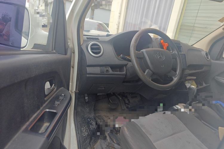 Used CHANGAN KAICHENG Ruixing EM60 2021 Pure Electric Van Transporter 60kW Steering Wheel
