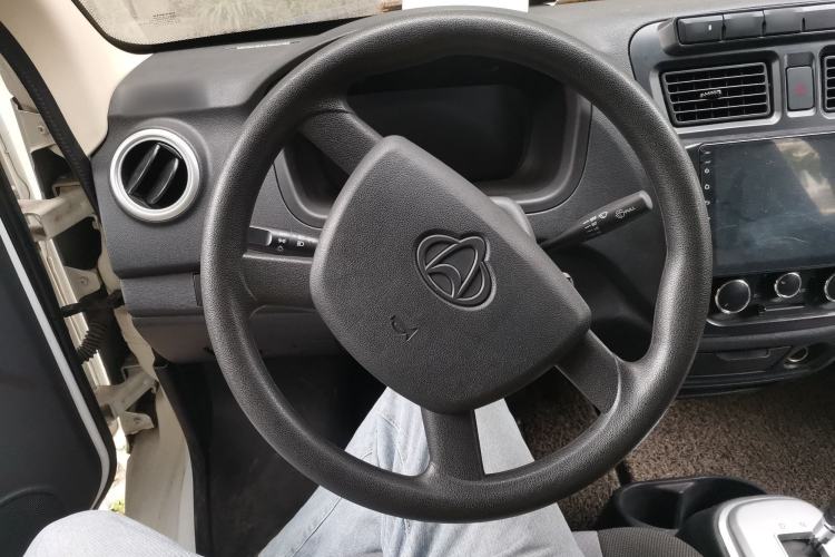 Used CHANGAN KAICHENG Ruixing EM60 2021 Pure Electric Van Transporter 70kW Steering Wheel