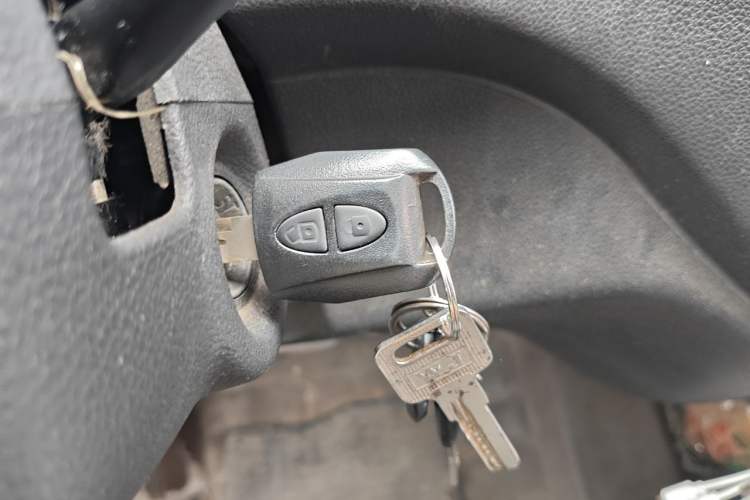 Used CHANGAN KAICHENG Ruixing EM60 2021 Pure Electric Van Transporter 60kW Vehicle Key