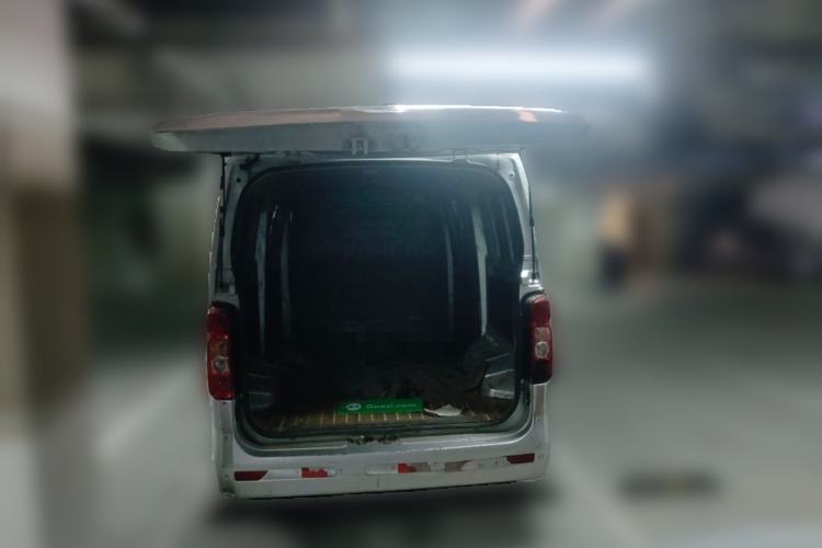 Used CHANGAN KAICHENG Ruixing EM60 2022 Pure Electric Van 4498 mm Long Flat Roof with Rear-Hinged Doors 2 Seats 60 kW 41.86 kWh Trunk