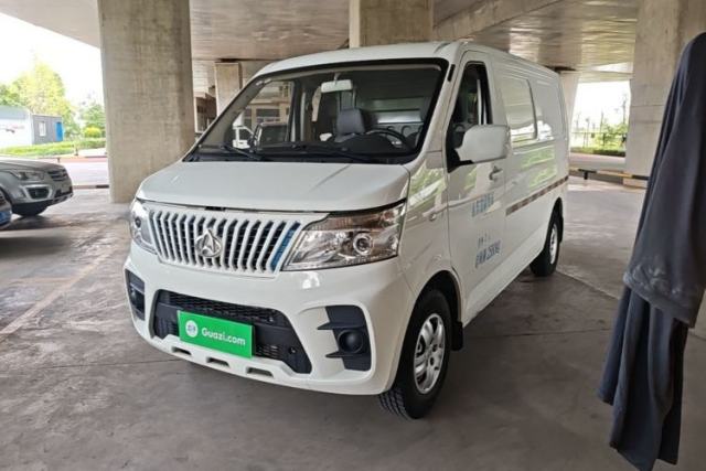 Used CHANGAN KAICHENG Ruixing EM60 2022 Pure Electric Van 4498 mm Long Flat Roof with Rear-Hinged Doors 2 Seats 60 kW 41.86 kWh
