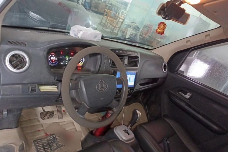 Used CHANGAN KAICHENG Ruixing EM60 2022 Pure Electric Van 4498 mm Long Flat Roof with Rear-Hinged Doors 2 Seats 60 kW 41.86 kWh Center Console