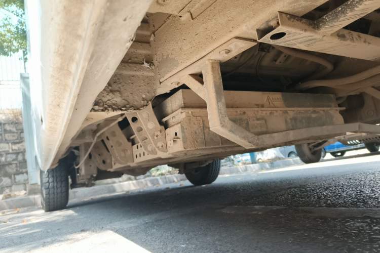 Used CHANGAN KAICHENG Ruixing EM60  Chassis Front Right