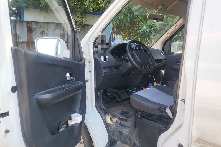 Used CHANGAN KAICHENG Ruixing EM60 2022 Pure Electric Van 4498 mm Long Flat Roof with Rear-Hinged Doors 2 Seats 60 kW 41.86 kWh Driver Seat