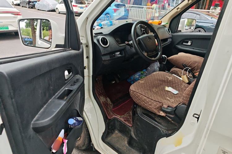 Used CHANGAN KAICHENG Ruixing EM60 2022 Pure Electric Van 4498 mm Long Flat Roof with Rear-Hinged Doors 2 Seats 60 kW 41.86 kWh Driver Seat