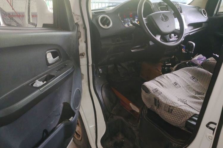 Used CHANGAN KAICHENG Ruixing EM60 2022 Pure Electric Van 4498 mm Long Flat Roof with Rear-Hinged Doors 2 Seats 60 kW 41.86 kWh Driver Seat