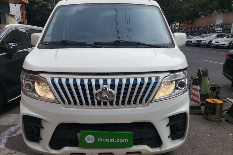 Used CHANGAN KAICHENG Ruixing EM60 2022 All-Electric Van 4498 mm Long Flat Roof with Rear-Hinged Doors 2 Seats 70 kW 41.86 kWh Front