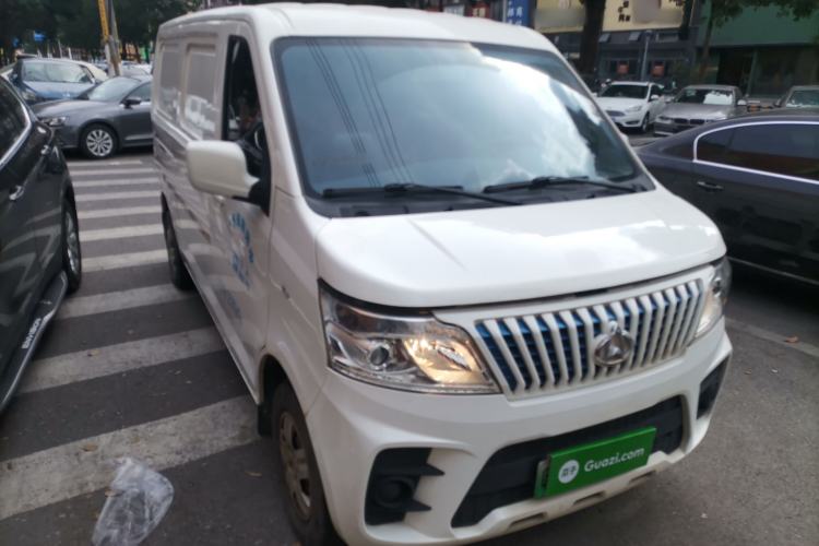 Used CHANGAN KAICHENG Ruixing EM60 2022 All-Electric Van 4498 mm Long Flat Roof with Rear-Hinged Doors 2 Seats 70 kW 41.86 kWh Front Right 45 Deg