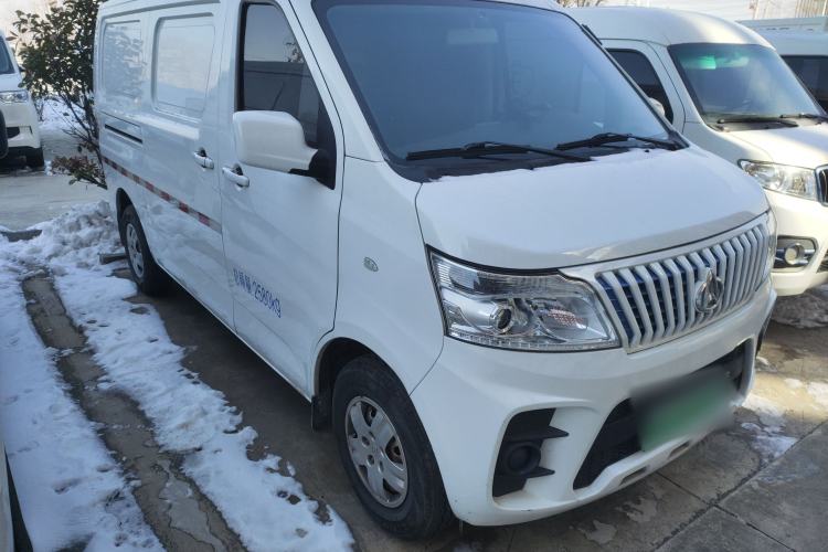 Used CHANGAN KAICHENG Ruixing EM60 2022 All-Electric Van 4498 mm Long Flat Roof with Rear-Hinged Doors 2 Seats 70 kW 41.86 kWh Front Right 45 Deg