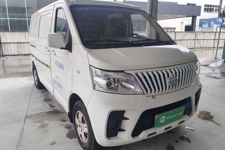 Used CHANGAN KAICHENG Ruixing EM60 2022 Pure Electric Van 4498 mm Long Flat Roof with Rear-Hinged Doors 2 Seats 60 kW 41.86 kWh Front Right 45 Deg