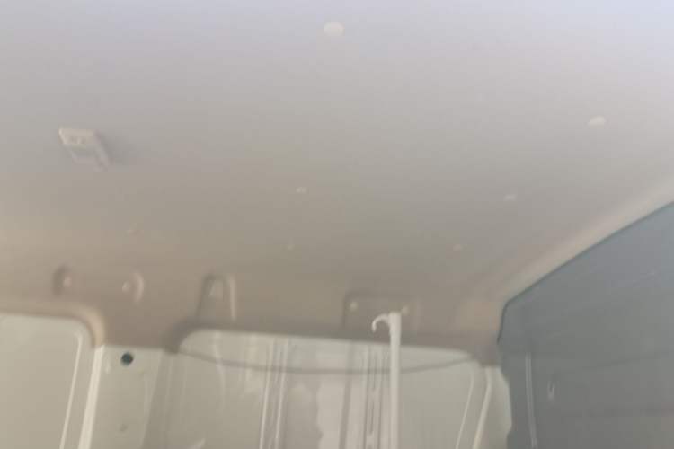 Used CHANGAN KAICHENG Ruixing EM60 2022 Pure Electric Van 4498 mm Long Flat Roof with Rear-Hinged Doors 2 Seats 60 kW 41.86 kWh Headliner
