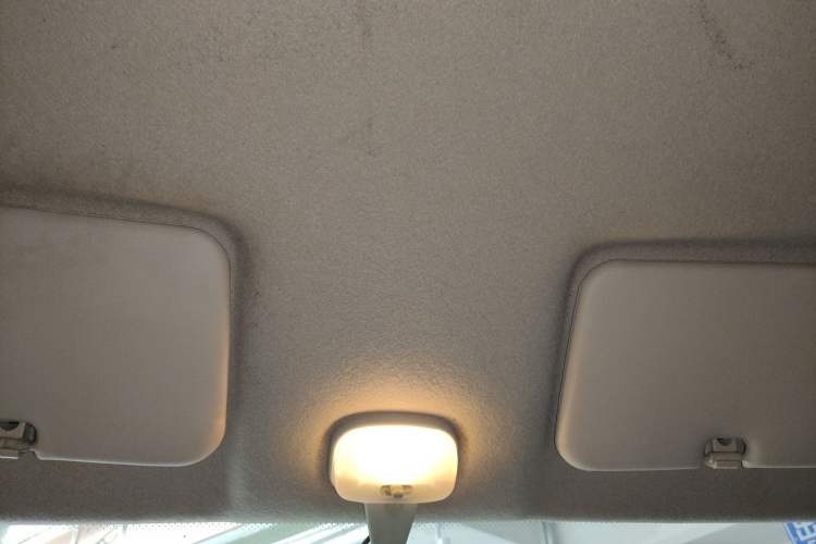 Used CHANGAN KAICHENG Ruixing EM60 2022 Pure Electric Van 4498 mm Long Flat Roof with Rear-Hinged Doors 2 Seats 60 kW 41.86 kWh Headliner