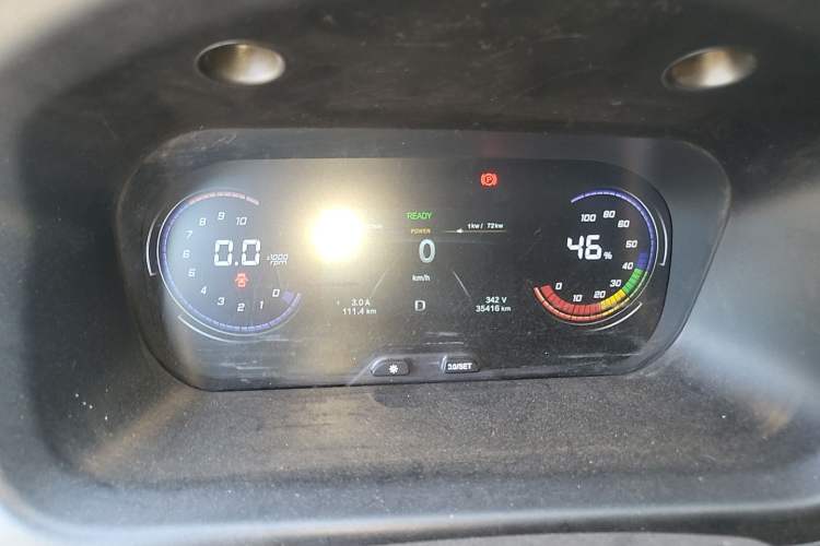Used CHANGAN KAICHENG Ruixing EM60 2022 Pure Electric Van 4498 mm Long Flat Roof with Rear-Hinged Doors 2 Seats 60 kW 41.86 kWh Instrument Cluster