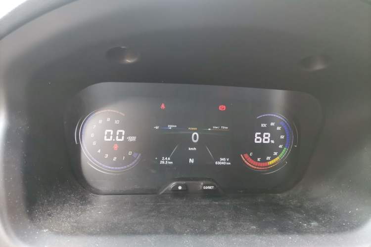 Used CHANGAN KAICHENG Ruixing EM60 2022 All-Electric Van 4498 mm Long Flat Roof with Rear-Hinged Doors 2 Seats 70 kW 41.86 kWh Instrument Cluster