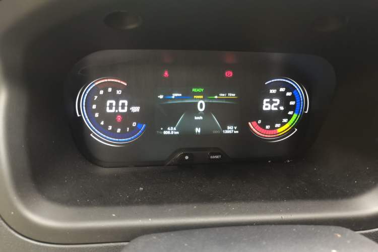 Used CHANGAN KAICHENG Ruixing EM60 2022 Pure Electric Van 4498 mm Long Flat Roof with Rear-Hinged Doors 2 Seats 60 kW 41.86 kWh Instrument Cluster