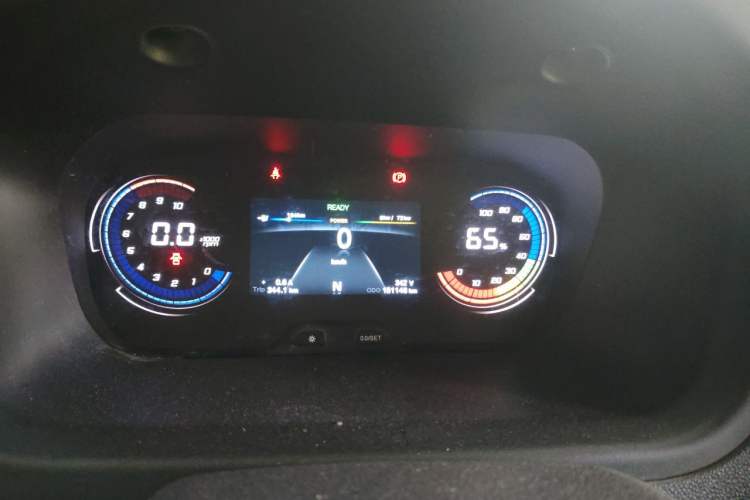 Used CHANGAN KAICHENG Ruixing EM60 2022 Pure Electric Van 4498 mm Long Flat Roof with Rear-Hinged Doors 2 Seats 60 kW 41.86 kWh Instrument Cluster