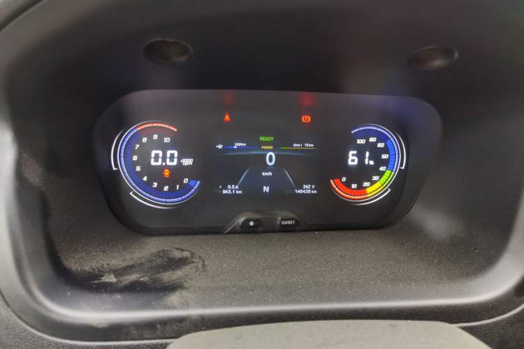 Used CHANGAN KAICHENG Ruixing EM60 2022 All-Electric Van 4498 mm Long Flat Roof Double-Swing Doors 2 Seats 60 kW 41.86 kWh Instrument Cluster