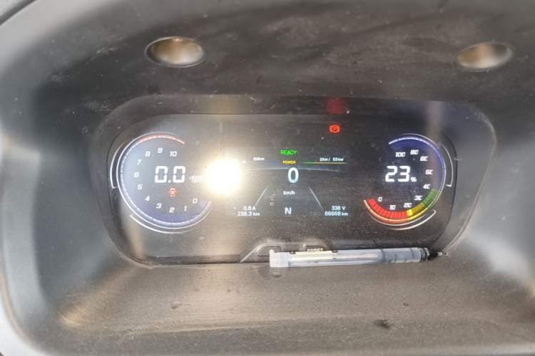 Used CHANGAN KAICHENG Ruixing EM60 2022 Pure Electric Van 4498 mm Long Flat Roof with Rear-Hinged Doors 2 Seats 60 kW 41.86 kWh Instrument Cluster