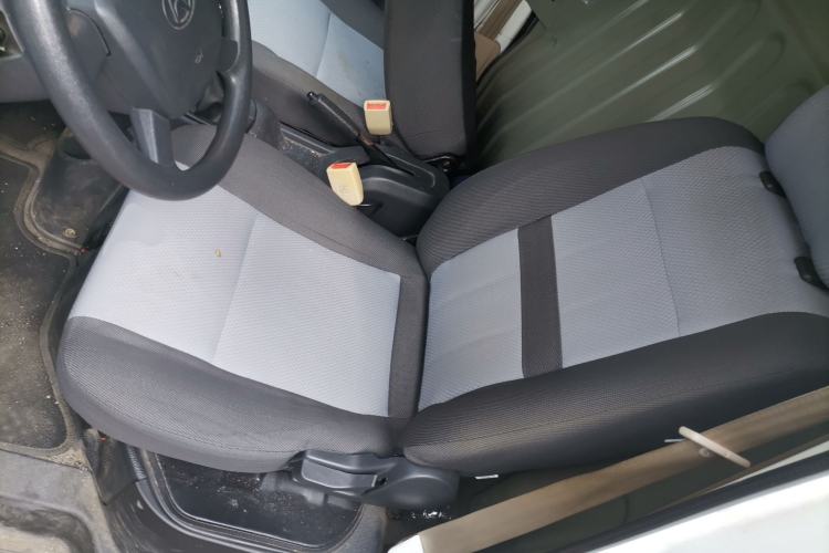 Used CHANGAN KAICHENG Ruixing EM60 2022 All-Electric Van 4498 mm Long Flat Roof with Rear-Hinged Doors 2 Seats 70 kW 41.86 kWh Left Front Seat