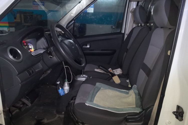 Used CHANGAN KAICHENG Ruixing EM60 2022 All-Electric Passenger Bus 4498 mm Long Flat Roof with Rear-Hinged Doors 7 Seats 60 kW 41.86 kWh Left Front Seat