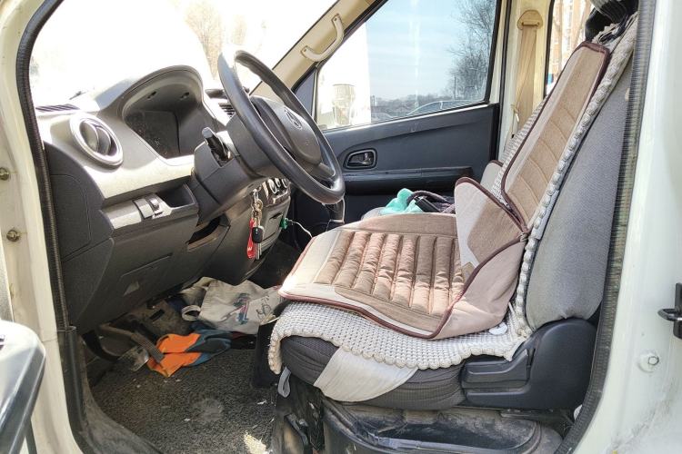 Used CHANGAN KAICHENG Ruixing EM60 2022 All-Electric Passenger Bus 4498 mm Long Flat Roof with Rear-Hinged Doors 7 Seats 60 kW 41.86 kWh Left Front Seat