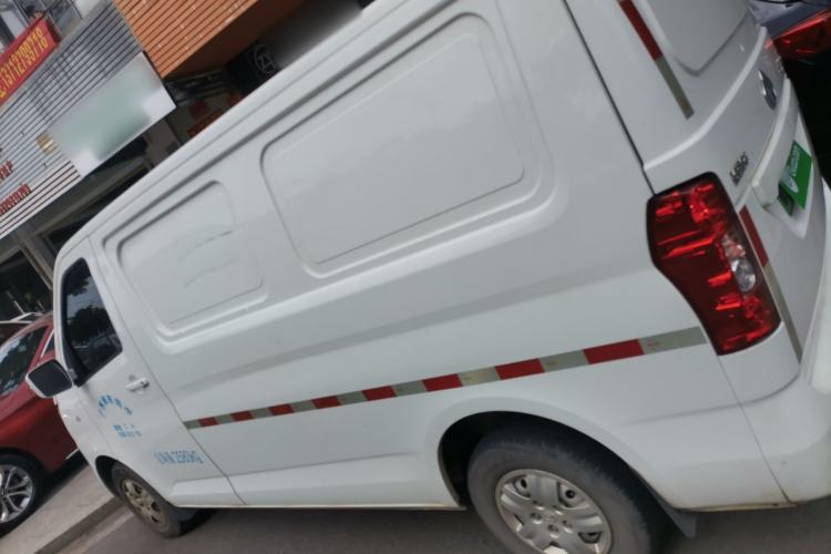 Used CHANGAN KAICHENG Ruixing EM60 2022 All-Electric Van 4498 mm Long Flat Roof with Rear-Hinged Doors 2 Seats 70 kW 41.86 kWh Left Side