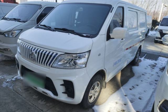 Used CHANGAN KAICHENG Ruixing EM60 2022 All-Electric Van 4498 mm Long Flat Roof with Rear-Hinged Doors 2 Seats 70 kW 41.86 kWh
