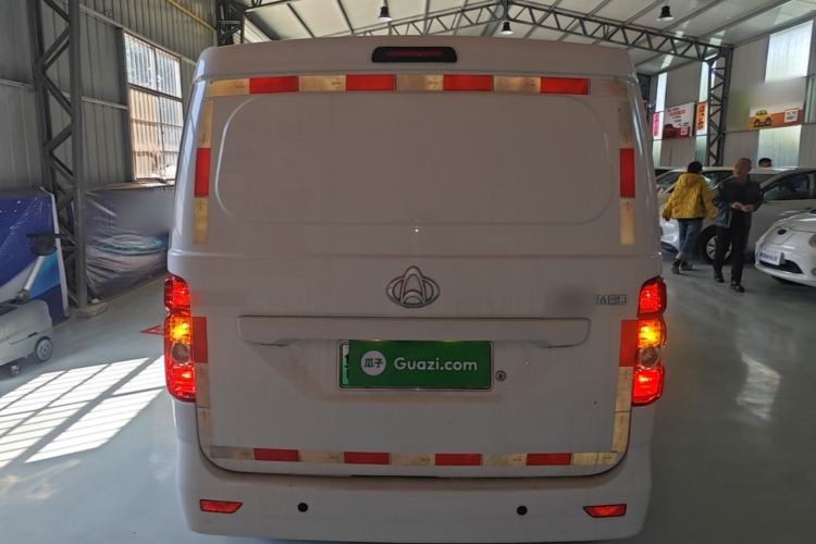 Used CHANGAN KAICHENG Ruixing EM60 2022 Pure Electric Van 4498 mm Long Flat Roof with Rear-Hinged Doors 2 Seats 60 kW 41.86 kWh Rear