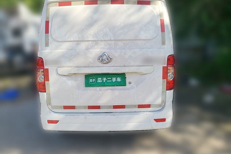 Used CHANGAN KAICHENG Ruixing EM60 2022 Pure Electric Van 4498 mm Long Flat Roof with Rear-Hinged Doors 2 Seats 60 kW 41.86 kWh Rear